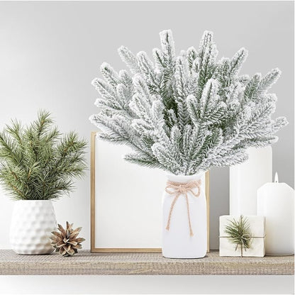 Popular Christmas decorations, Christmas gift making, Christmas snow, pine needles, Christmas snow, red berries, Christmas